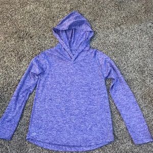 Girls athletic shirt long sleeve